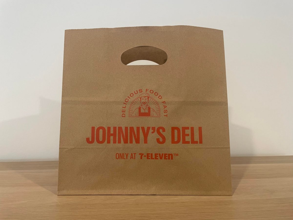 7 Eleven Johnny Deli bag