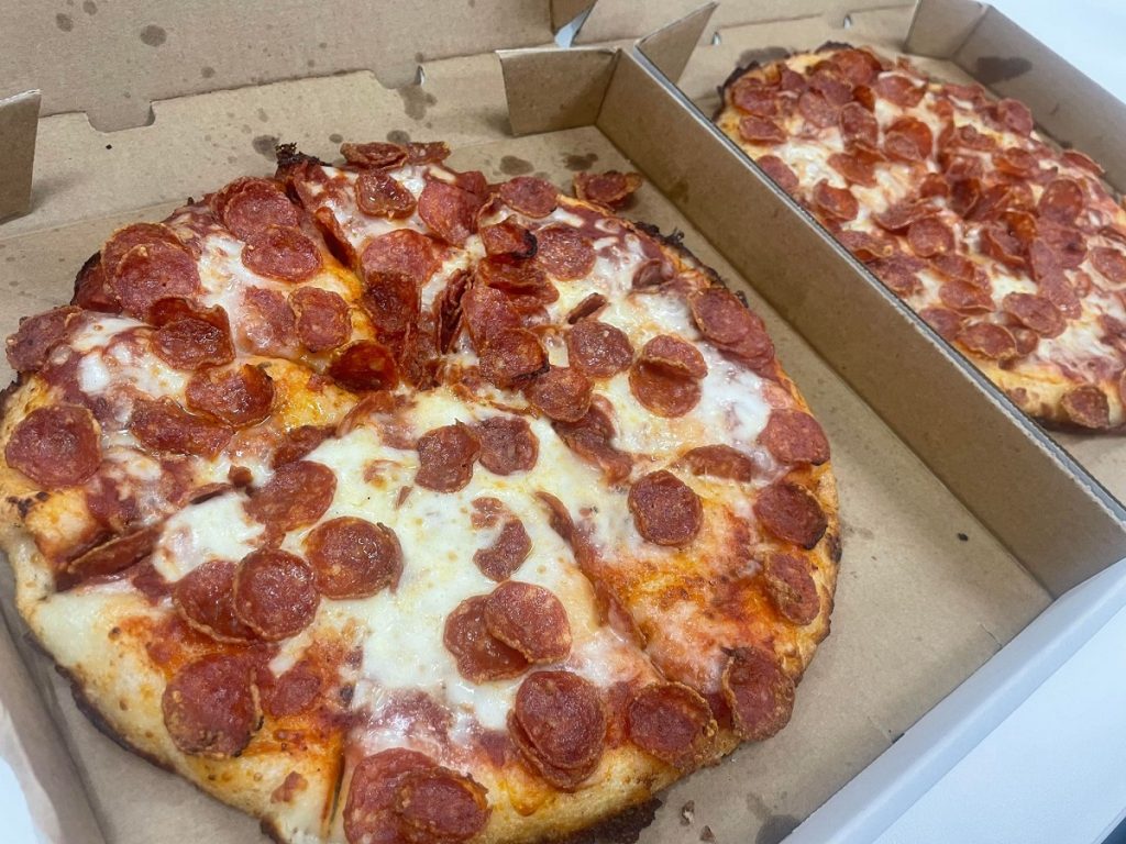 DOMINOS 100 SLICES OF PEPPERONI