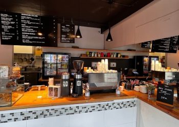 Einsteins On Albert South Melbourne