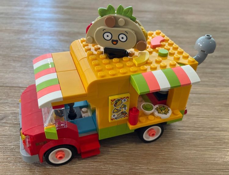 Lego 41701 Friends Street Food Market Review - A Nice Home