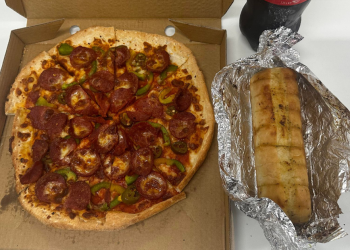 Mexicana Pizza Garlic Bread and Coke
