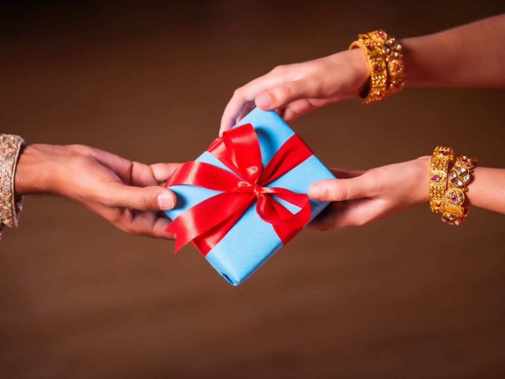 gifts idea for friends