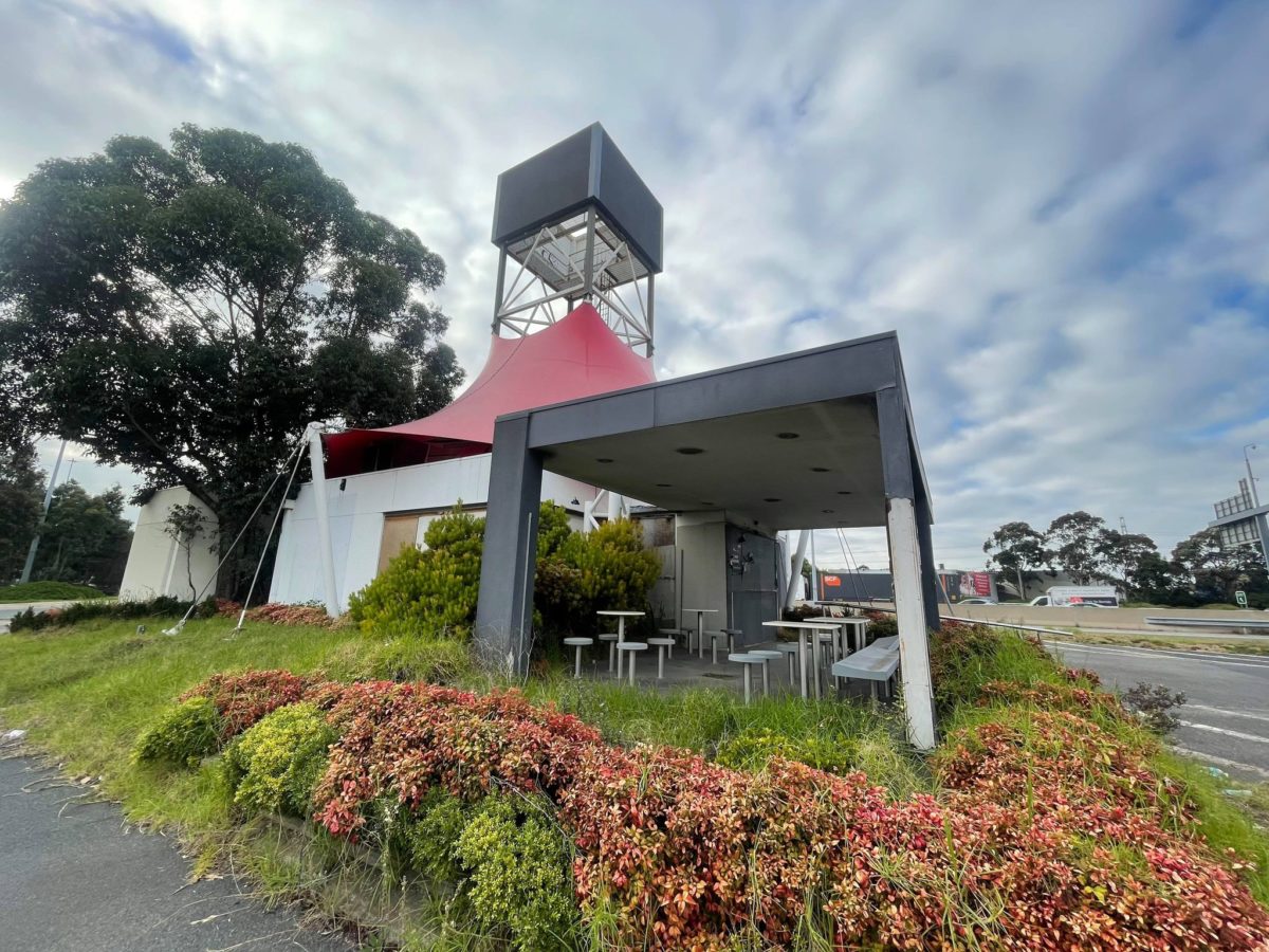 abandoned drive thru only kfc melbourne seating