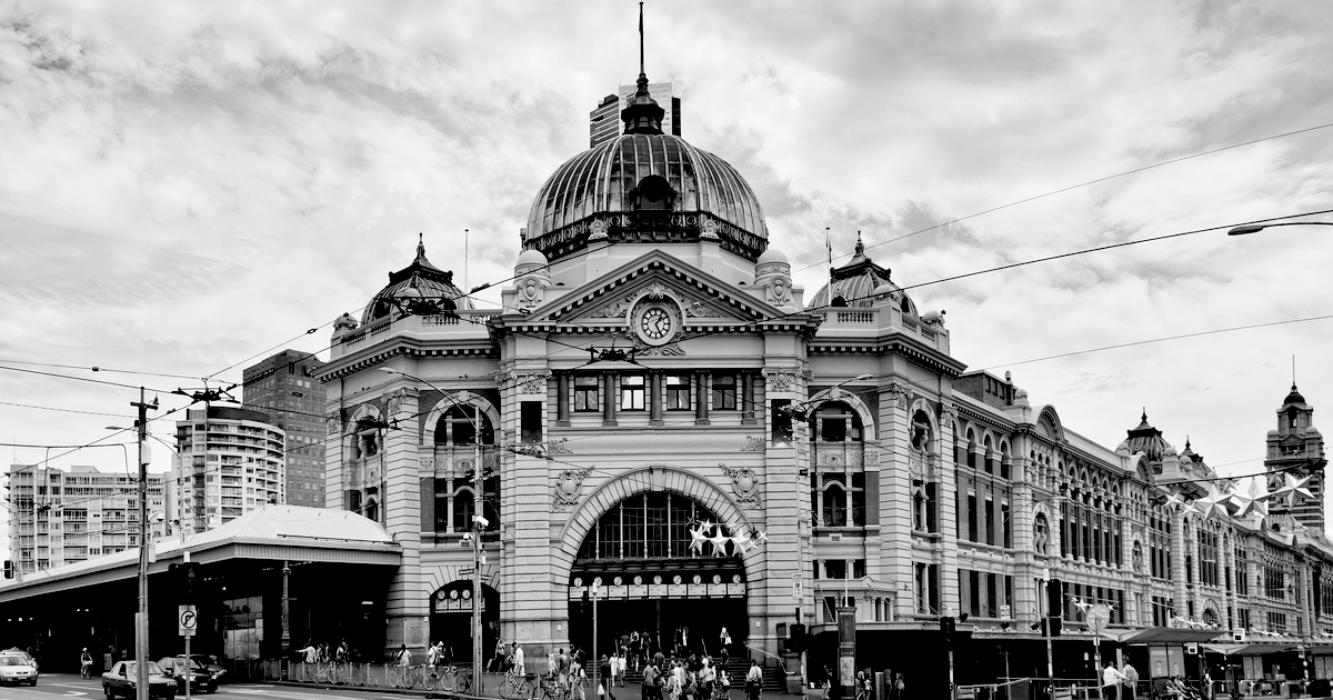 flinders street station melbourne