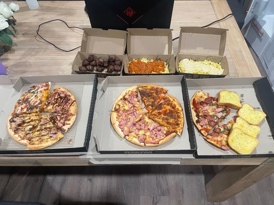 free pizza hut takeaway