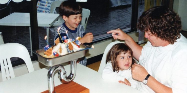 great-australian-ice-creamery-werribee-kitchen-sink-ice-cream