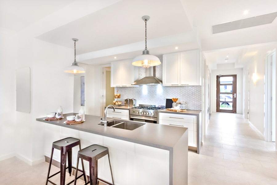 hanging lights in kitchen