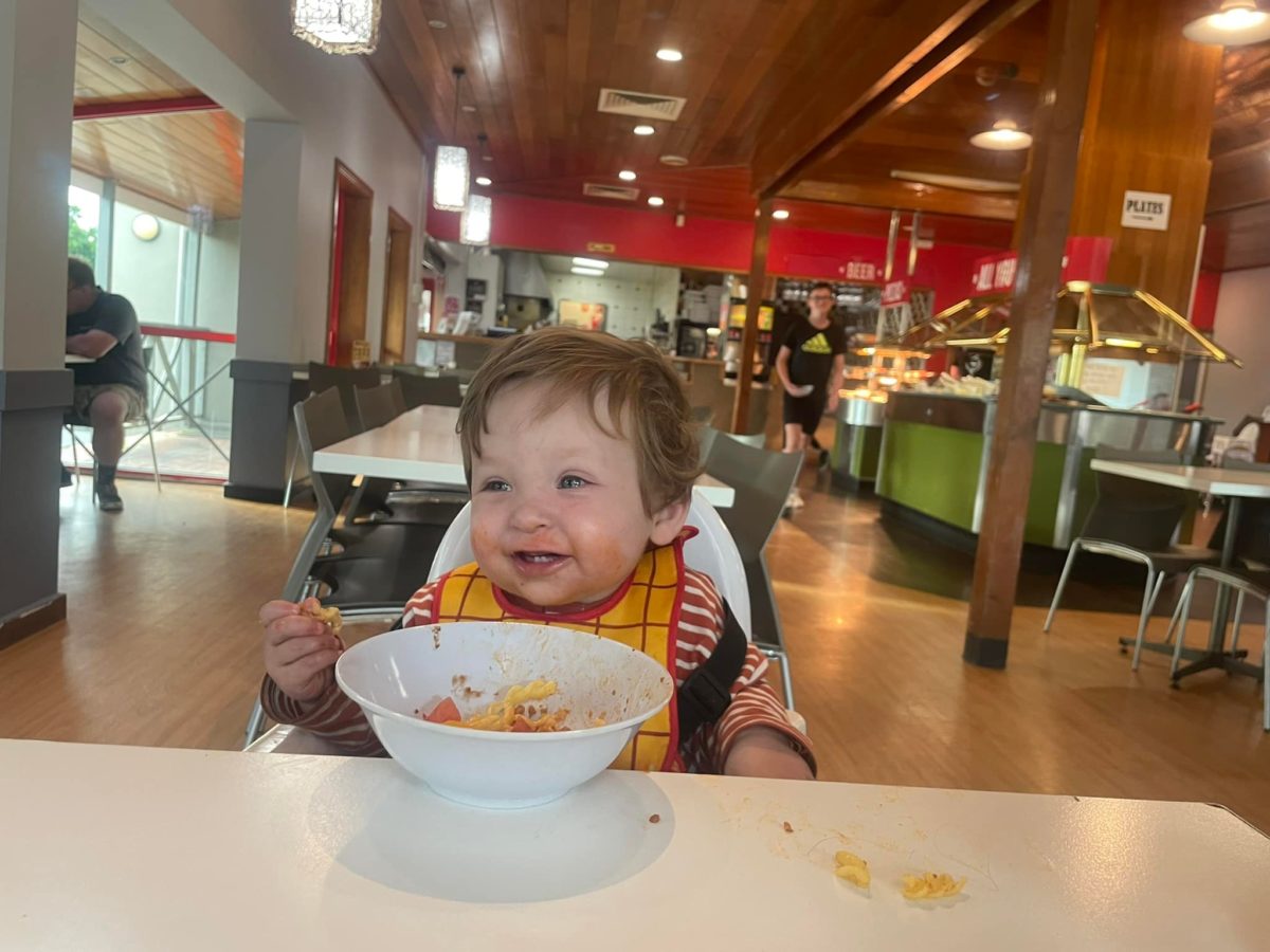 happy baby at pizza hut ballarat