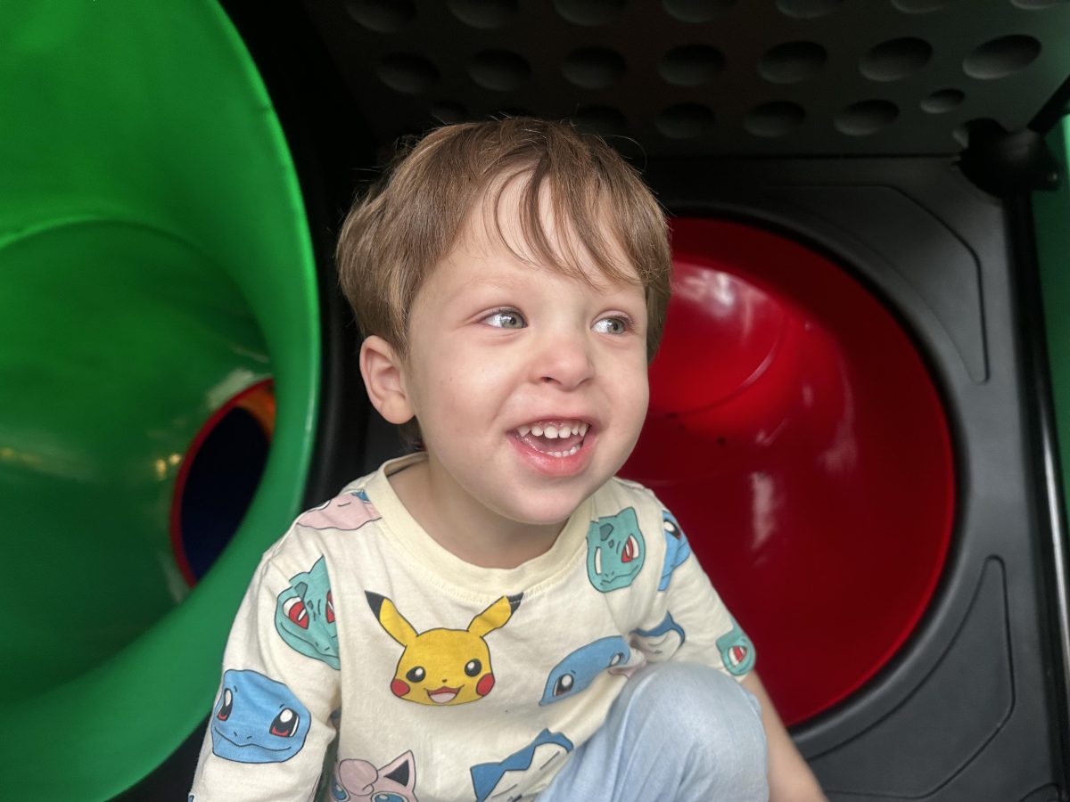 happy boy inside maltby bypass mcdonalds playground