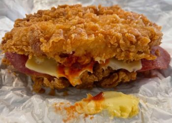 kfc zinger pizza double close up