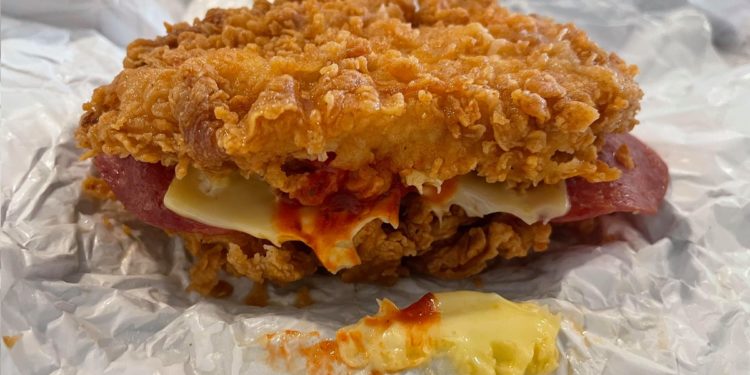 kfc zinger pizza double close up
