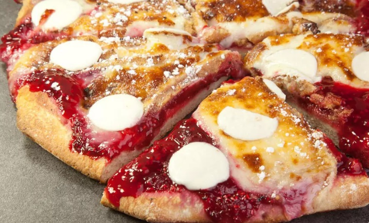 mad moose pavlova dessert pizza