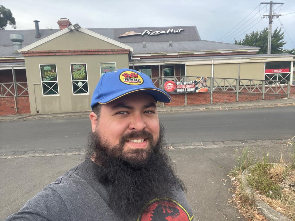 me at pizza hut dine in ballarat