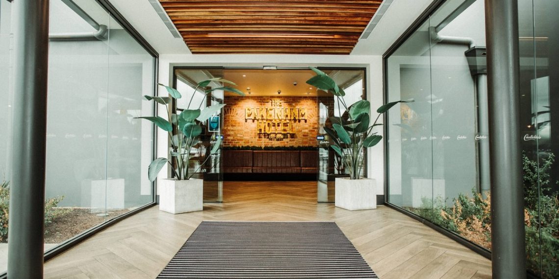 pakenham hotel castellos