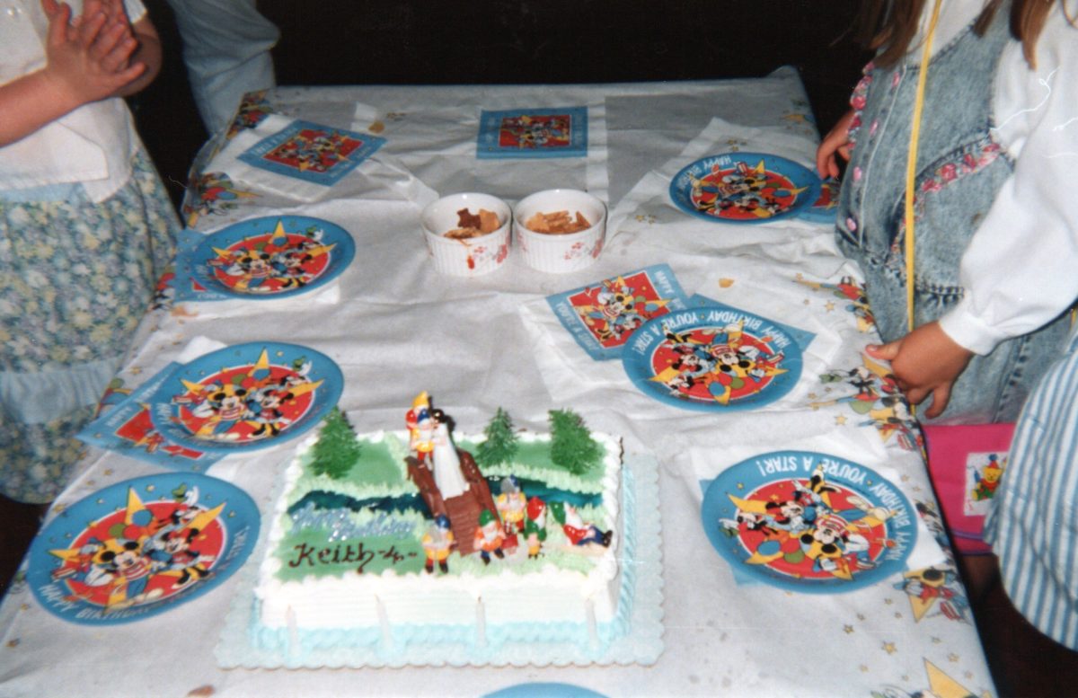 snow white birthday cake toppers 1992