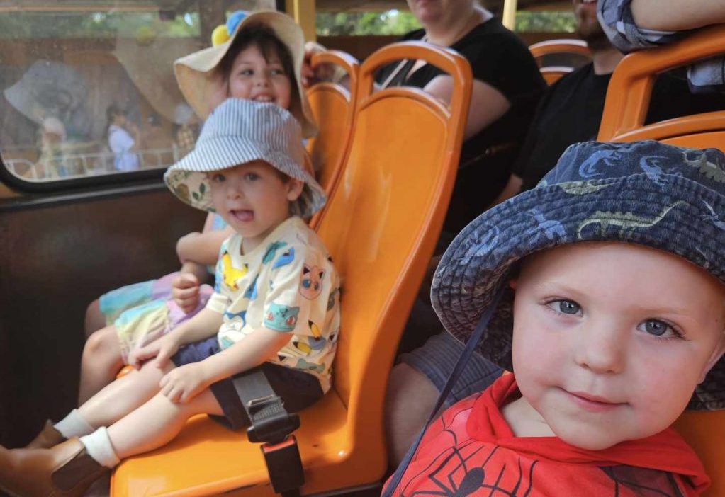 the kids at werribee zoo bus tour