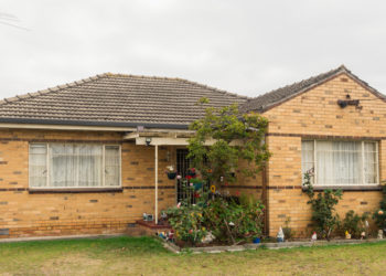 typical 1950s australian home real estate