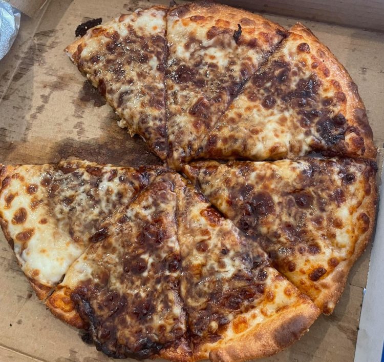 Domino’s Cheesy Vegemite Pizza Review